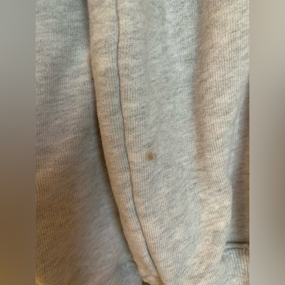 Offline sweatshirt “sometimes sweaty sometimes sleepy”
Gray graphic - Picture 4 of 6